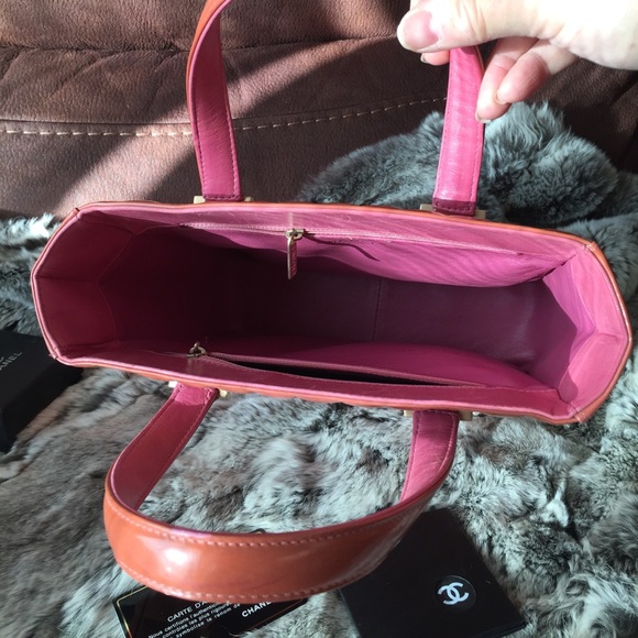 COPY - 🎉Fabulous Event🎉💯Authentic Chanel satchel - Picture 7 of 8